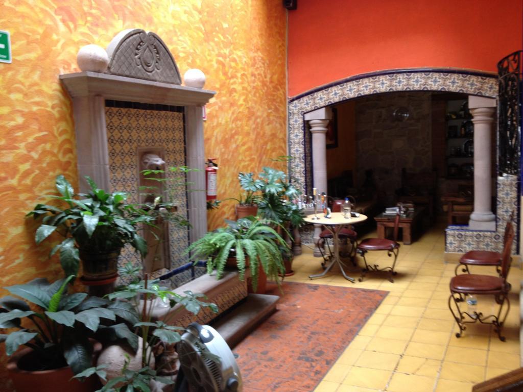 Hostal Casa Castillo Morelia Buitenkant foto