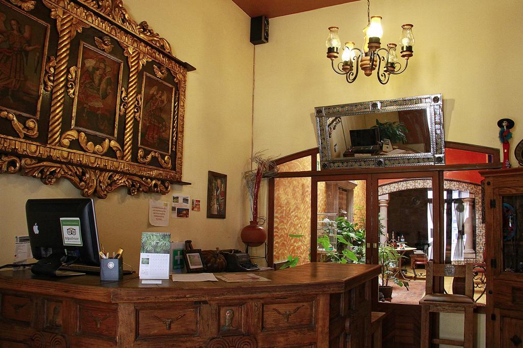Hostal Casa Castillo Morelia Buitenkant foto