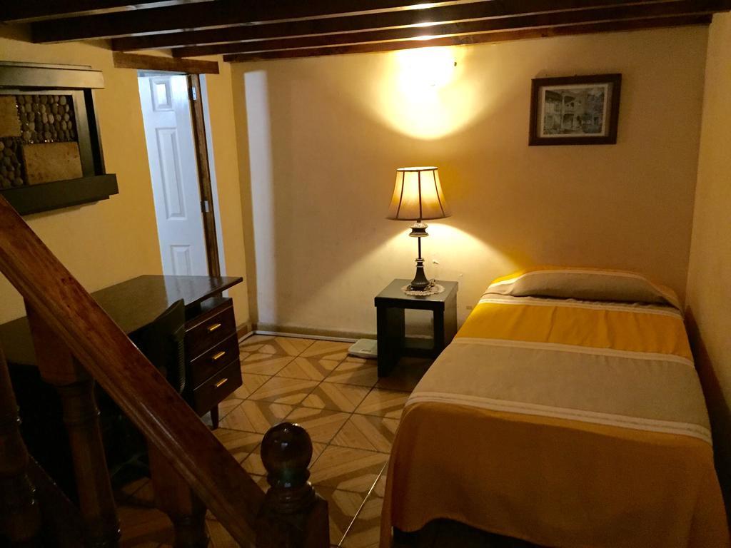 Hostal Casa Castillo Morelia Kamer foto