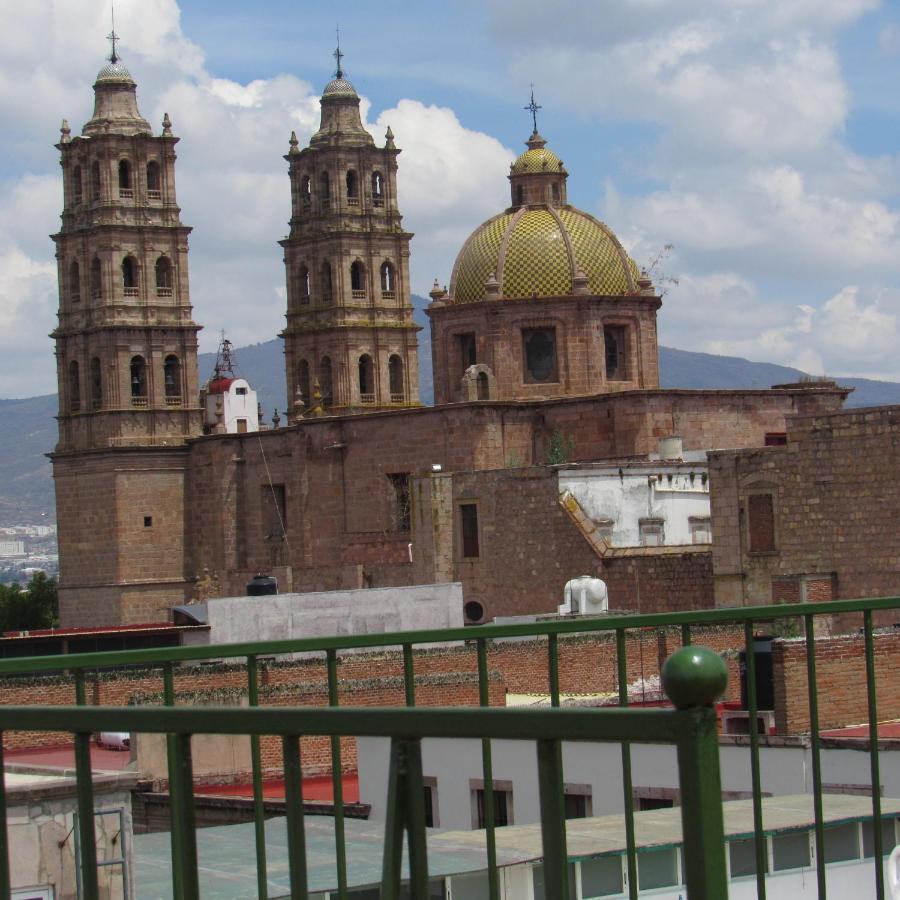 Hostal Casa Castillo Morelia Buitenkant foto