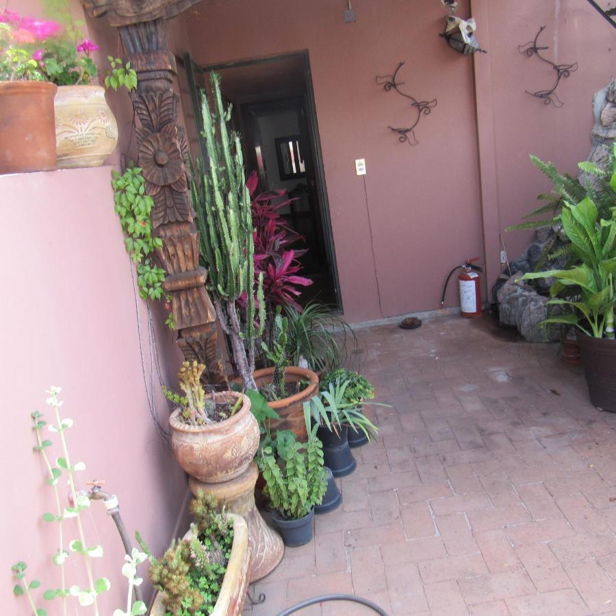 Hostal Casa Castillo Morelia Buitenkant foto